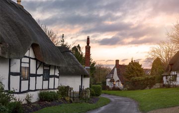 is North Broomage thatch roofing popular